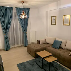 Luxury , Bucureşti România