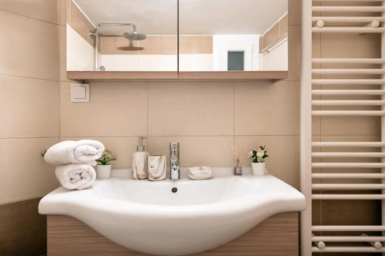 Porto Sea View Apartments - A. Svolou 29 Thessaloníki 0*,  Grækenland